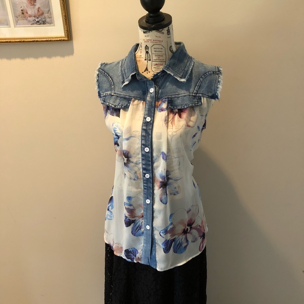 Floral Jean Blouse